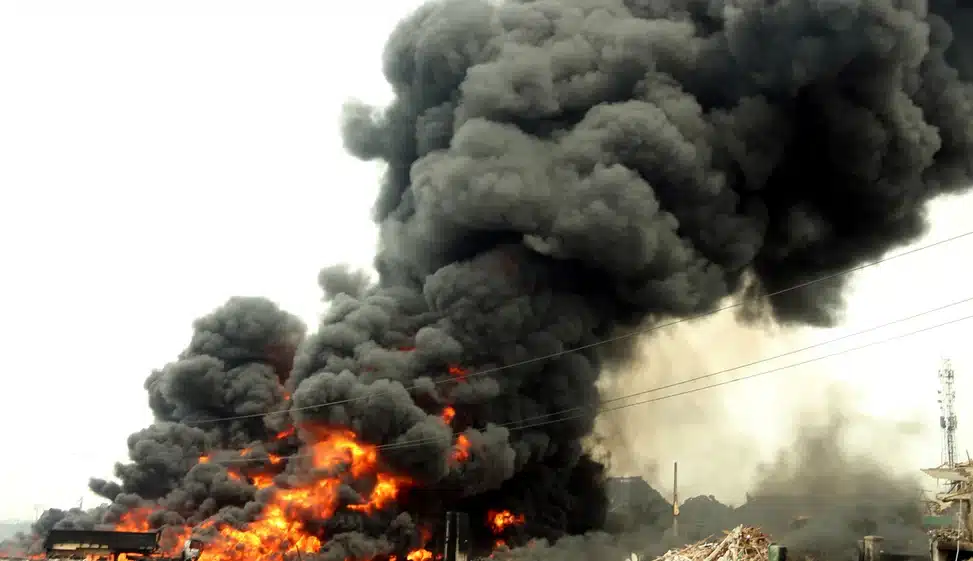 Deadly Blast Rocks Maiduguri Mosque, Worshippers K!lled During Prayers.